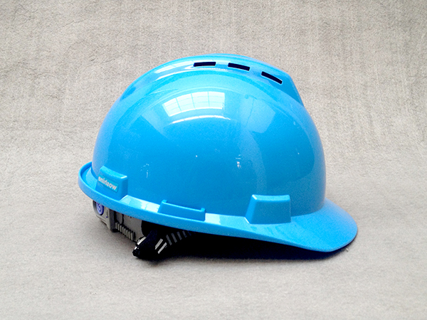 華信安全為您解答建筑安全帽有多少類？